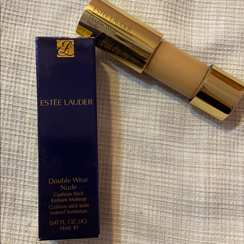 Estée Lauder double wear nude foundation